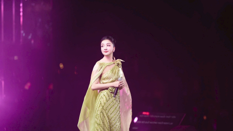 Ca sĩ Phạm Thu Hà: “Phật Pháp là nơi trở về, không phải trốn chạy”