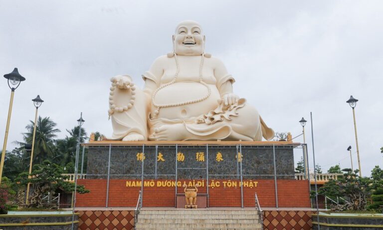 Tuong phat di lac tai chua vinh trang 1741330651 1741337505 6429