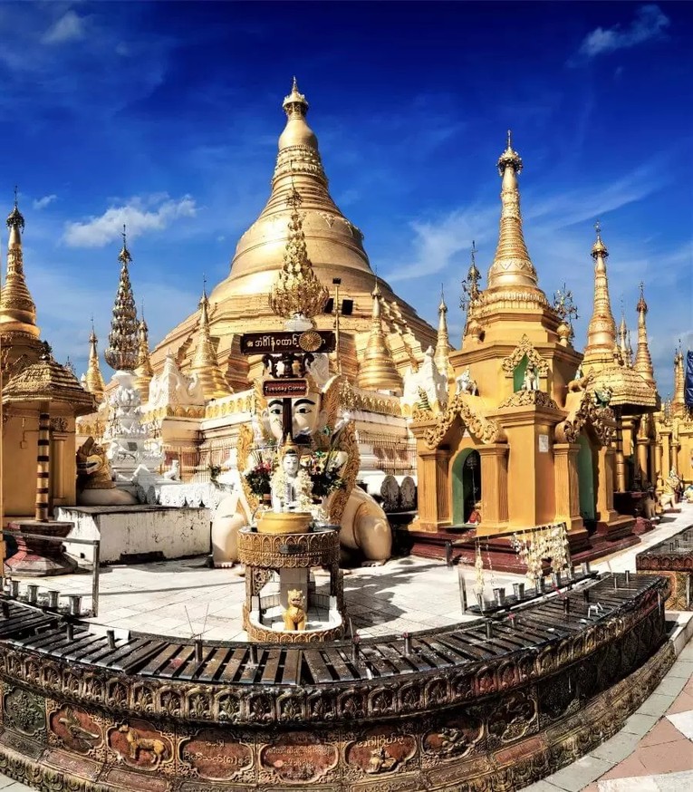 Astrological station shwedagon pagoda 9979