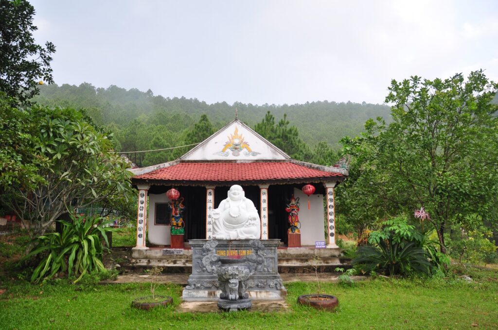 Chua tien lu1