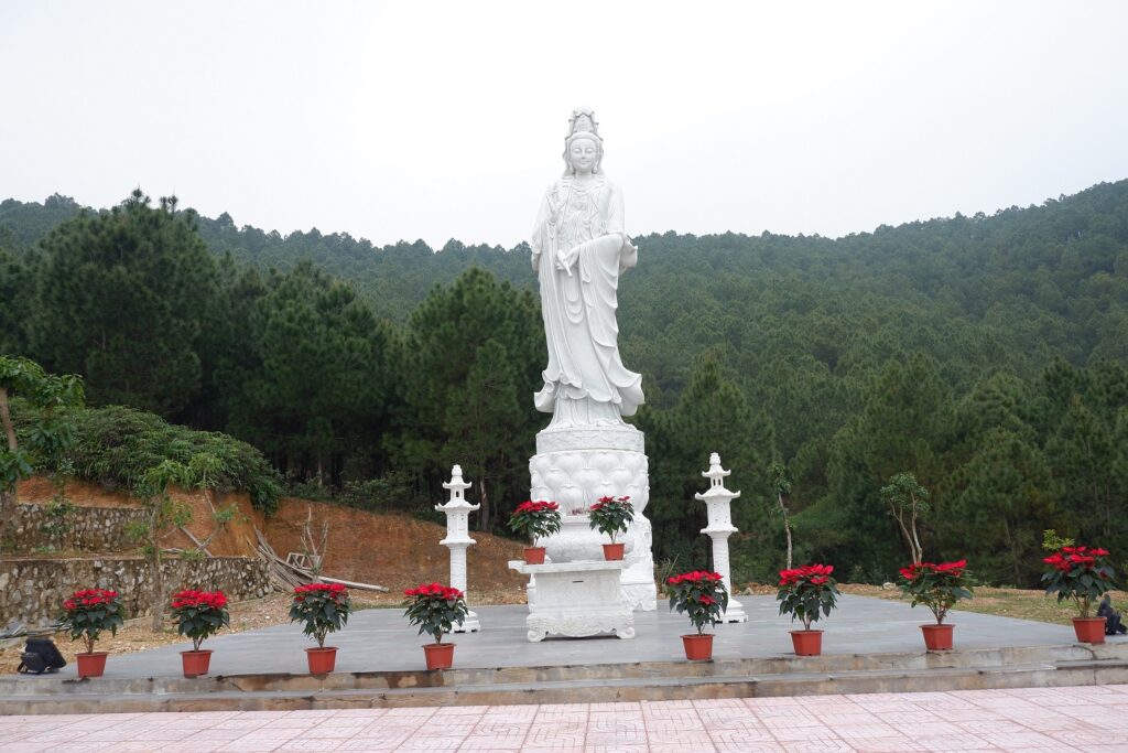 Chua tien lu2