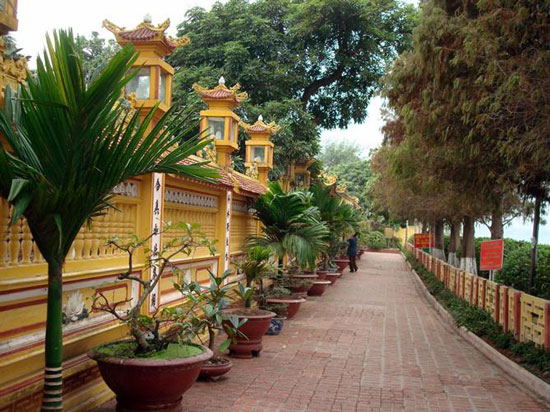 Chua tran quoc1