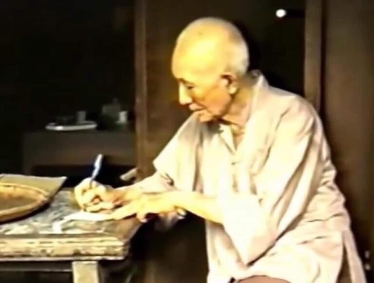 Hoa thuong thich tam can