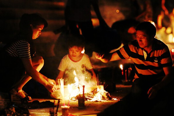 Thang 7am lich thang co hon 16921544081152140844919