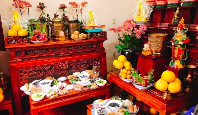 Van khan cung gia tien than linh ngay thuong hang thang 202210040913010504