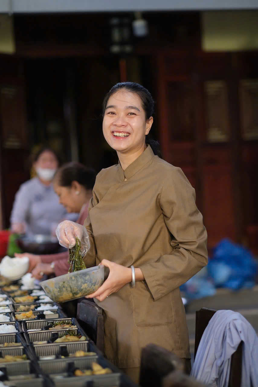 Phóng sự: Ngôi tổ đình ở Quảng Trị sưởi ấm đồng bào vùng lũ 3