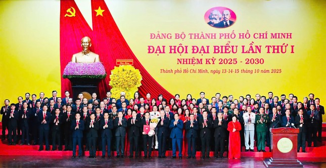 Ban chap hanh ok 9734 3928jpg 8597 6086
