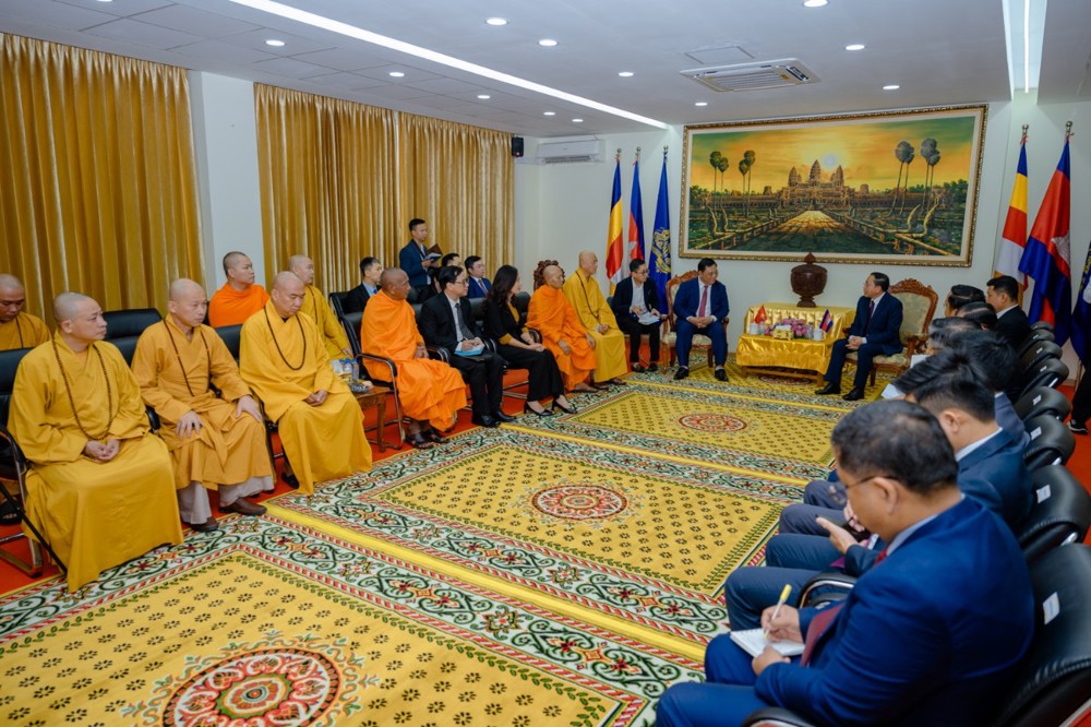 C7c54652 f1d8 4859 a1c2 2ebd7205daa3 crop