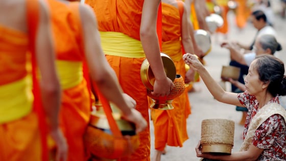 Tai sao ta phai cung duong nguoi tu hanh 100549