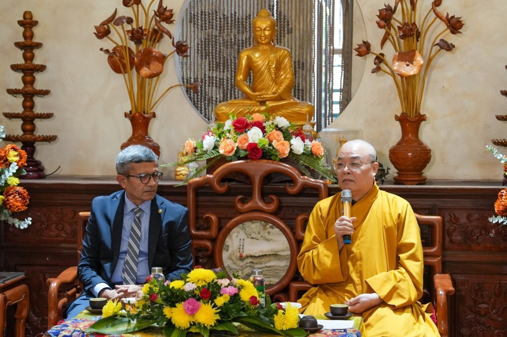 07304266 b2af 4cae 832b 424be3edd39f crop