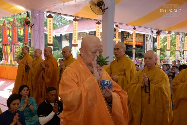 2025 11 08 144430 6986