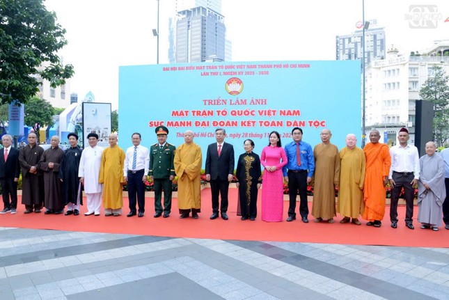 58dcd1874525c97b903423 8017