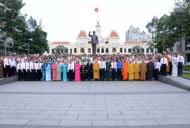 7b7898770cd5808bd9c411 7733