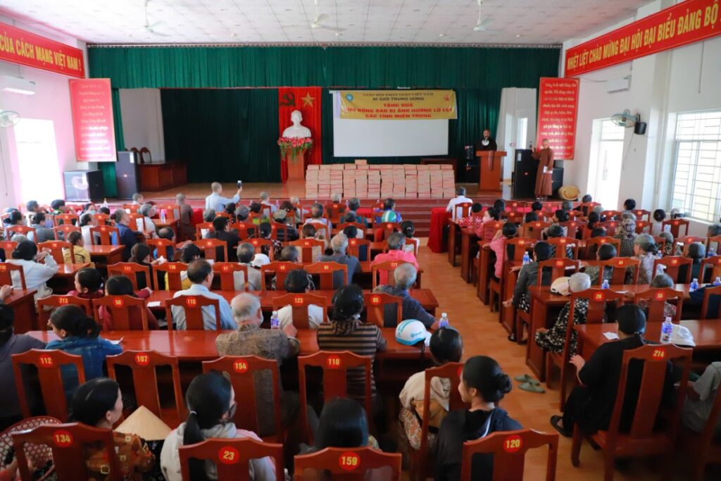 8332c879 40bc 44c3 abfc c7e898f4b93c