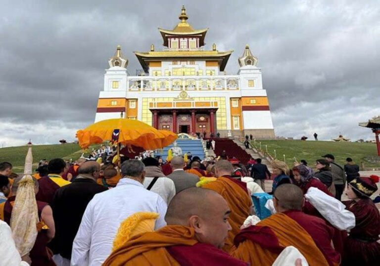 Aa181af9 da47 4b06 8894 697f170c544f crop