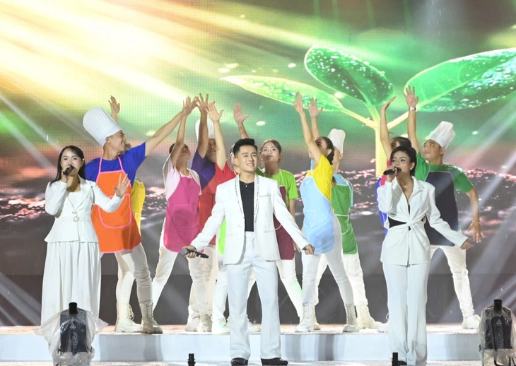 Base64 1762040611658949469218