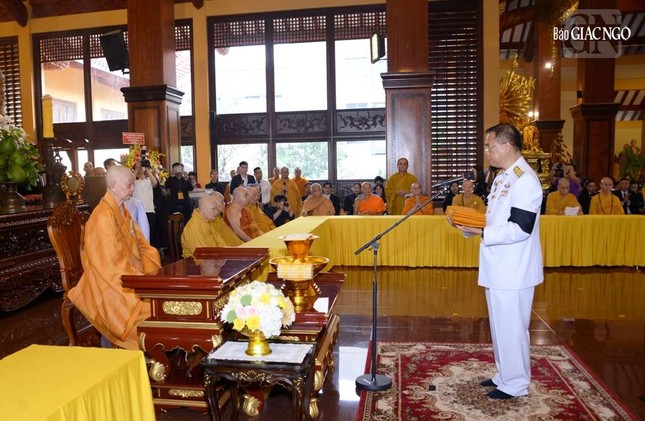 Bi thu tran luu quang 8 1827 4550