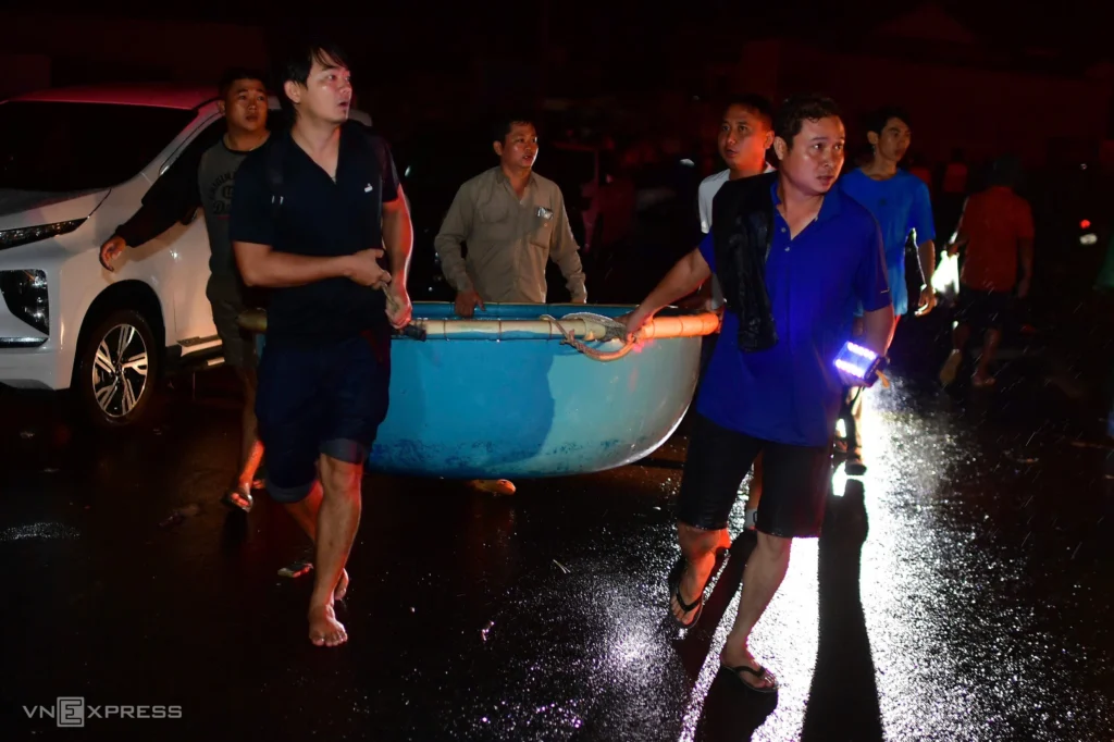 Cuu ho 1763663640 1763664360 1763664916 1763665917 1763666753 1763667208 1763668914 1763670027 1763670197