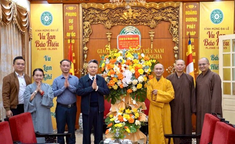 Z7195753708543 3329dcc6847f7a38dfcff72404992ce8 8242