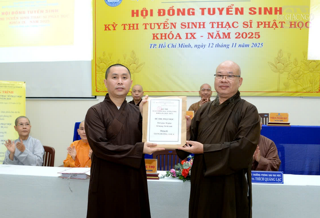 Z7214693116012 e53e4b8b4a78a8b7a9a5c0c334f98d11 6426