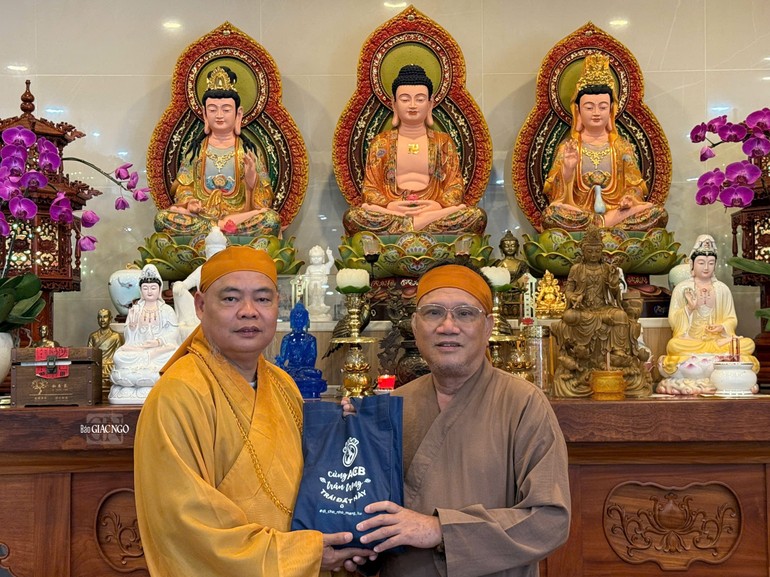 Z7260398080973 e6590482dbeb7cd72f3ff98d2e605ea2 8686