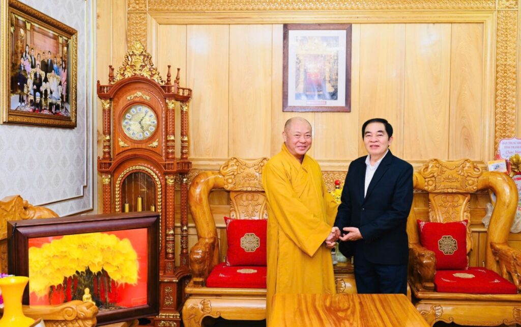 5afc6130 c7bf 4b6d ada1 f87b73b3c38e