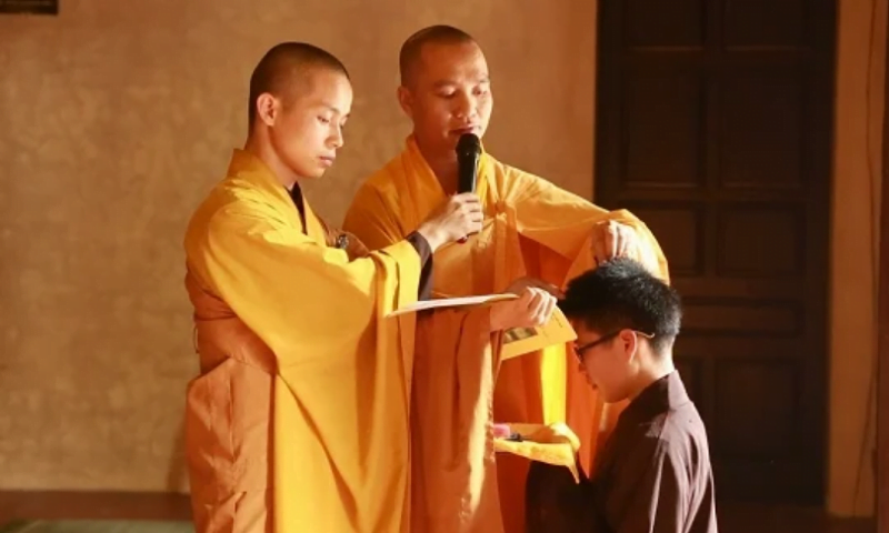 Tap chi Nghien cuu Phat hoc Te do nguoi xuat gia