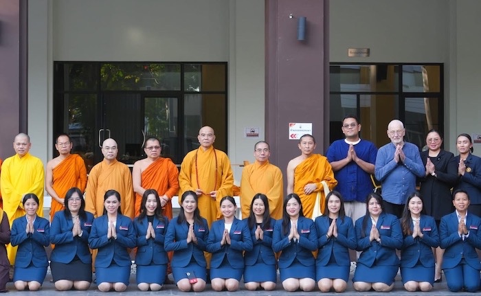 Dfd41fe2 c340 4629 8420 4a7bbf68343d