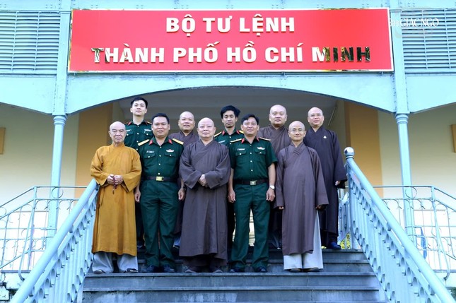 Downloads 00008 7403