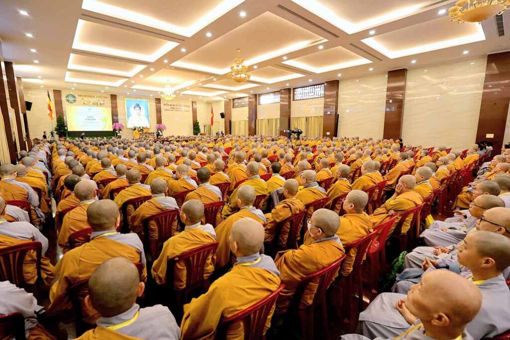 Hoa thuong tri quang giang tai khoa huan tu tai vnqt