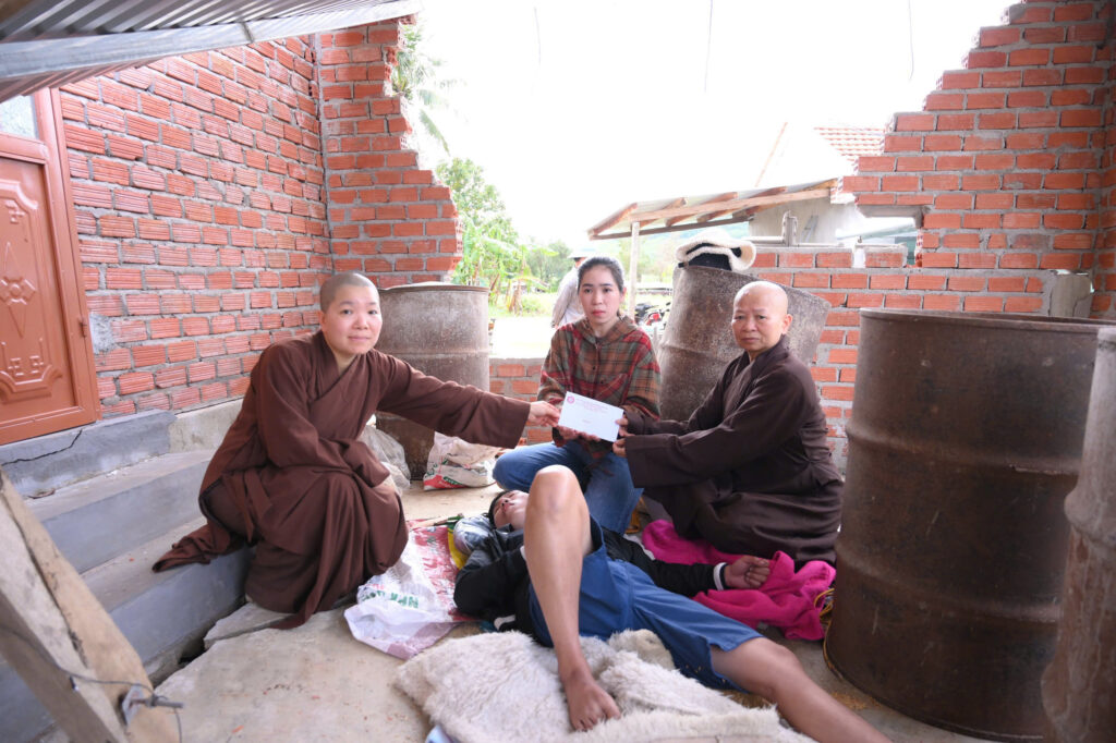 Z7285468669308 8b04283b63a9a95ff74bcf7fd5e11ceb