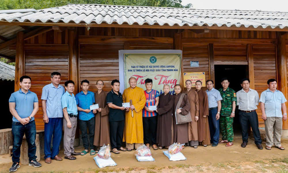 Z7289355025981 d680077e0068d0c7ec01f36390f47461