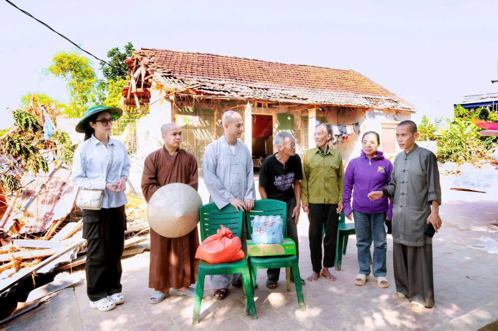 Z7289355028444 cc26e7f6a9fa9532bf8c5ba6c86ae383