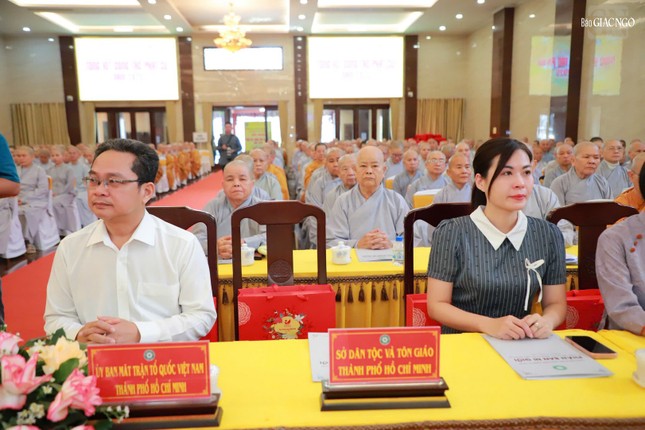 E2deb5bad720587e0131 6124