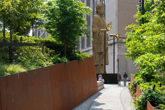 Nguyentuanandrew 02 thelightsh 1825 6322 1768209090