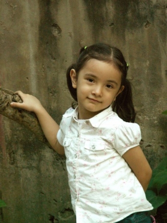 Nu kien truc su de con an chay2