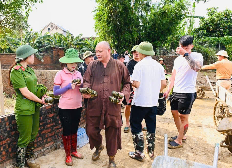 Z7533790386143 5bf79da3dfaa81938e2d405c056baef3