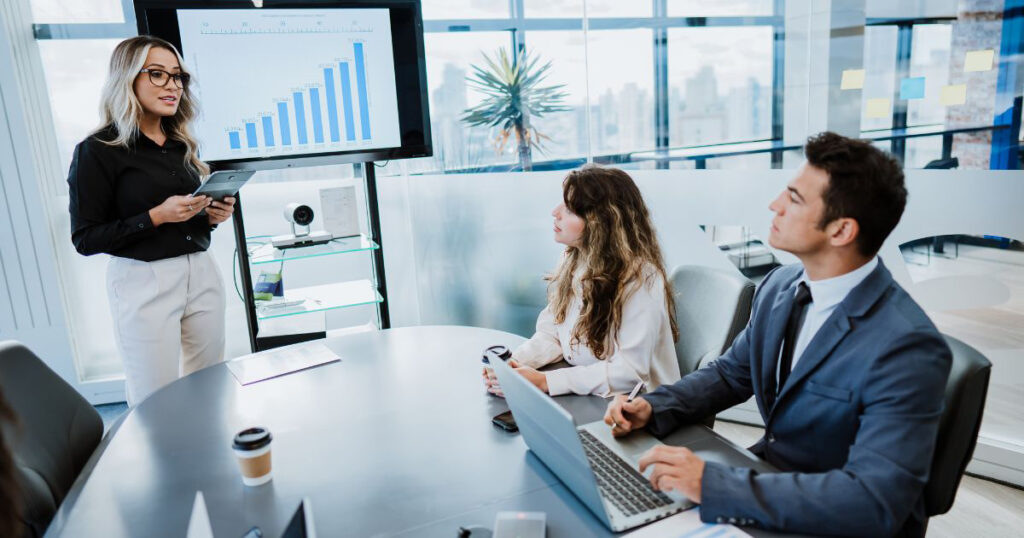 1 vai tro nguoi lanh dao trong kien tao tam nhin