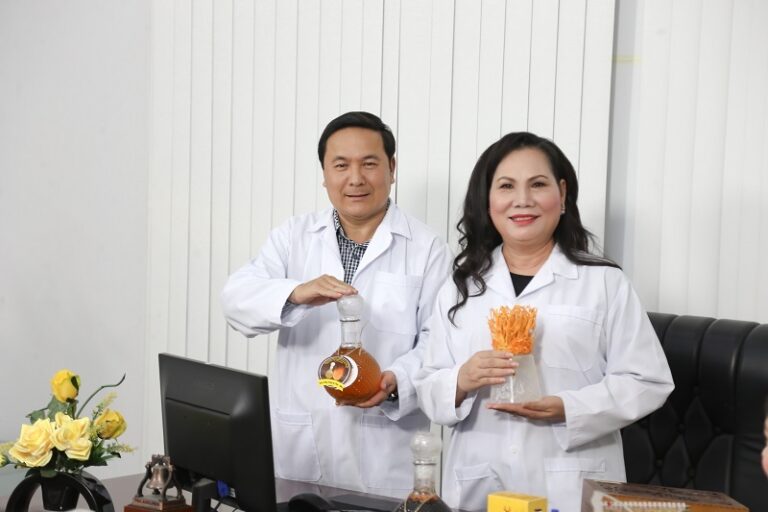 Dong trung ha thao9 852j (1)