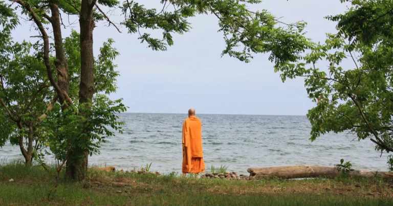 Phra yuttadhammo by mikellherrick 8109 1026.jpg