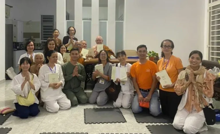 Thiền sư Ajahn Brahm: ‘Đây là cuốn sách tốt nhất của thầy’