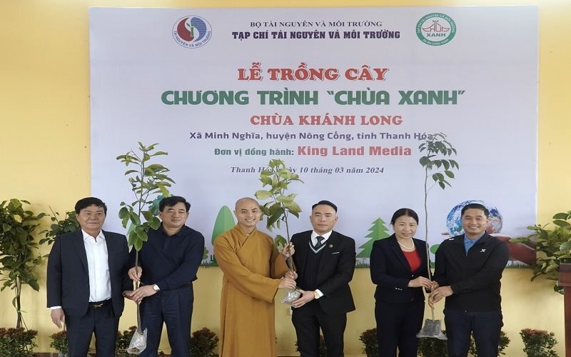 Trong cay