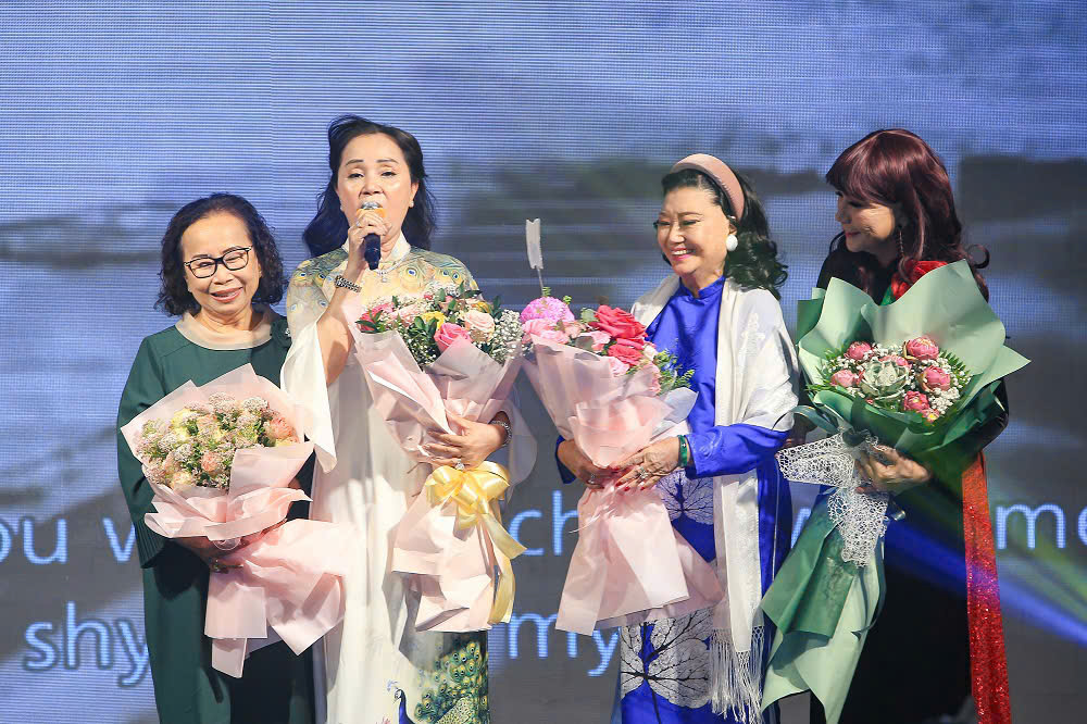 Z7597210783495 771224913b817ee2e14f07fefcbbec93