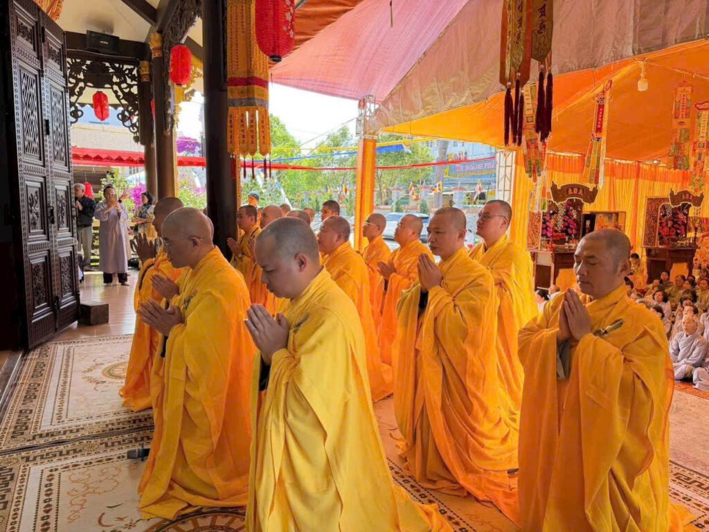 Z7620984137425 4b70d2f44a2de6ca47ebe2a399dcee06