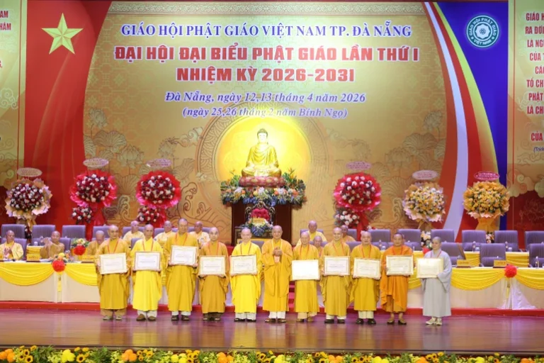 0r1a7936 3769 428.jpg