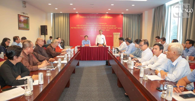 Ntai7580 6233 4045.jpg