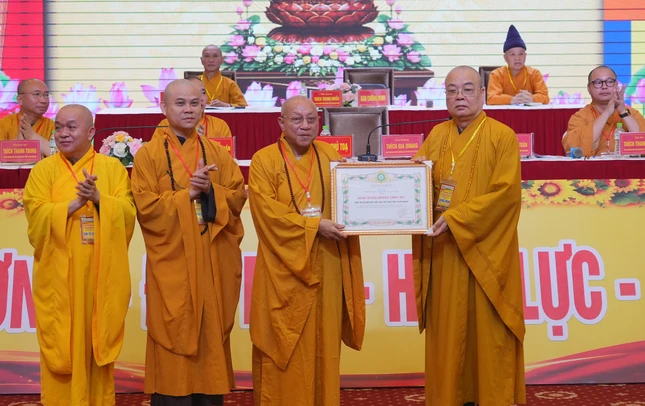 Phu04014 6435 474.jpg