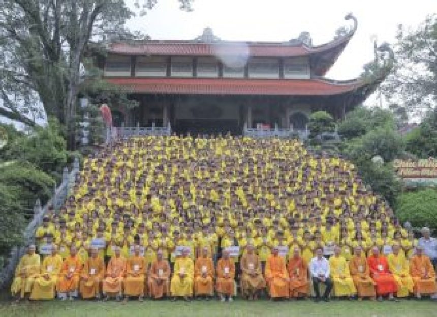 Lâm Đồng: Động Pháp Hoa khai mạc Khóa tu mùa hè Lắng nghe để hiểu, nhìn lại để thương