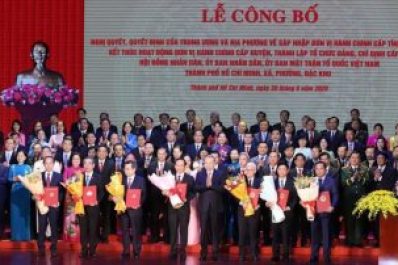 Lãnh đạo Thành ủy TP.HCM sau sáp nhập gồm Bí thư Nguyễn Văn Nên và 4 Phó Bí thư