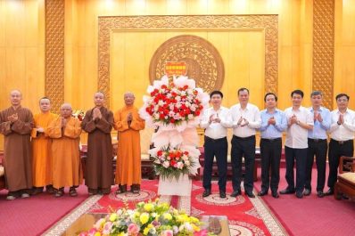 Ban Trị sự GHPGVN tỉnh Ninh Bình thăm, chúc mừng lãnh đạo Tỉnh ủy sau sáp nhập